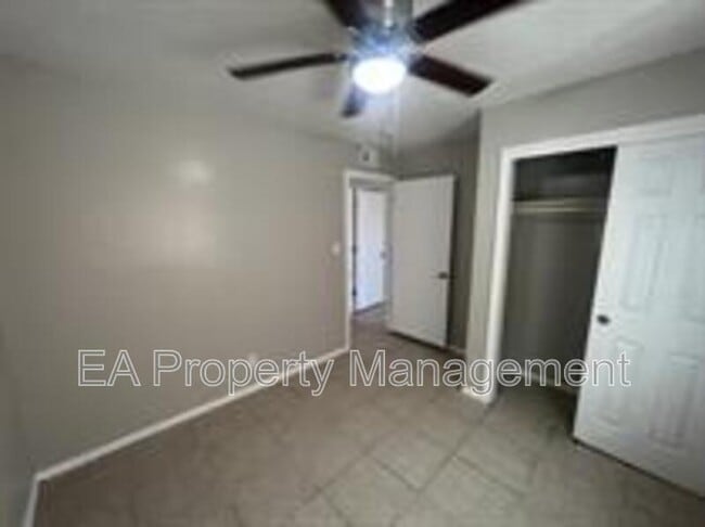 Building Photo - 12809 Dorado Dr SE