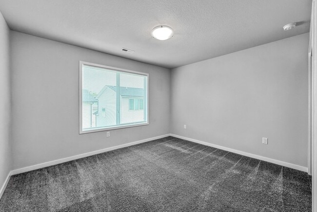 Building Photo - 15135 Bellflower Ln