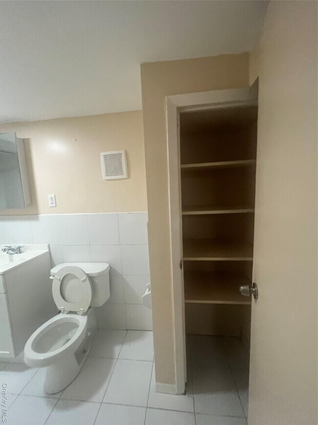 Building Photo - 4212 Monticello Ave