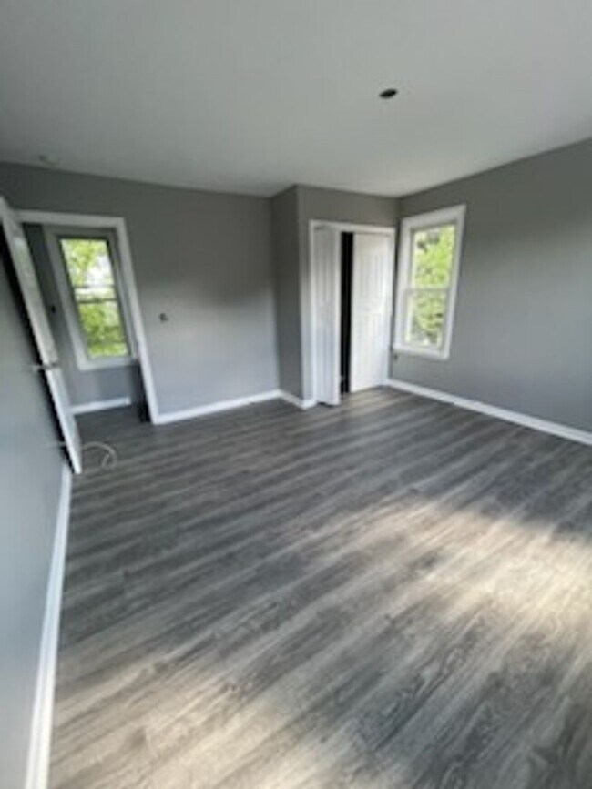 Building Photo - Fully Rehabbed 4 bedroom home for rent