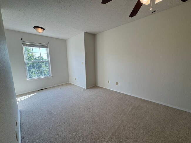 Building Photo - 318 Carmel Valley Way