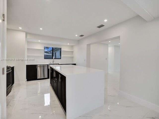 Building Photo - 7881 Hope St