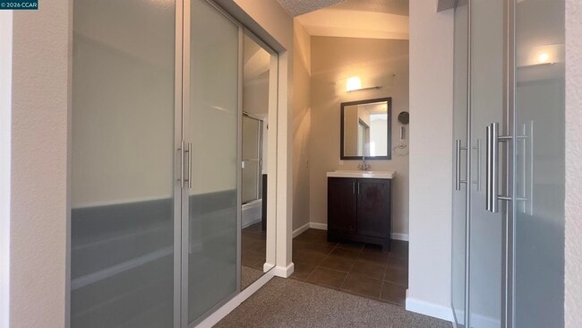 Building Photo - 1006 Devonwood