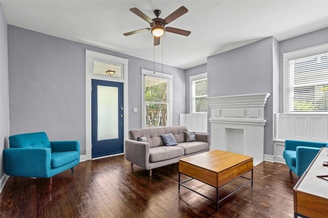 Building Photo - 301 S Edgefield Ave