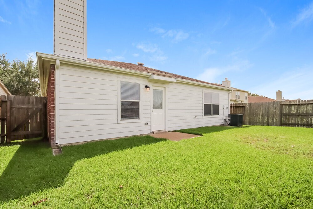 Building Photo - 6027 Water Violet Ln