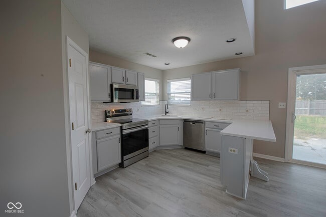 Building Photo - 7866 Sergi Canyon Dr