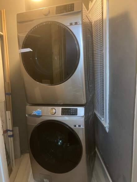 Building Photo - 13509 Marston Ave