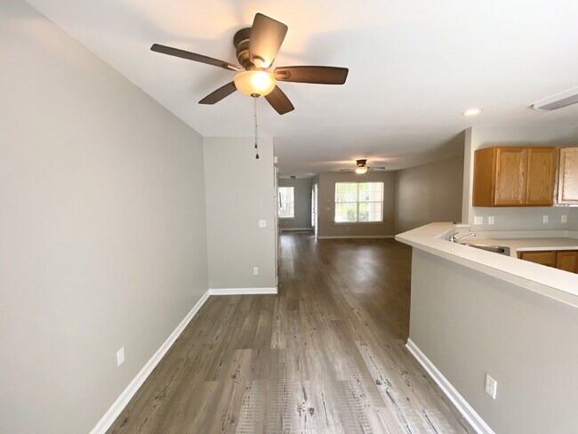 Building Photo - Mill Creek Townhome for Rent!