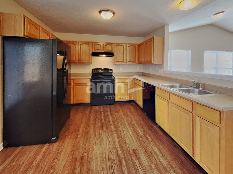 Building Photo - 8318 Catchfly Dr