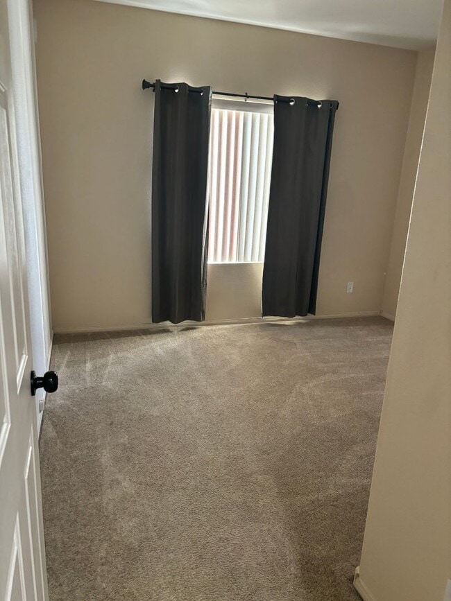 Building Photo - Wonderful single story rental in the heart of Summerlin