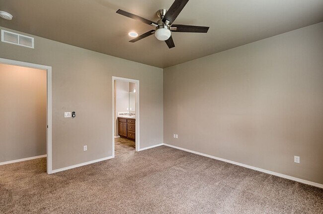 Building Photo - 10268 W Shelborne Dr