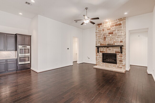 Building Photo - 112 Sundown Ridge Pl