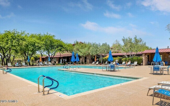 Building Photo - 2071 W Sierra Sunset Trail