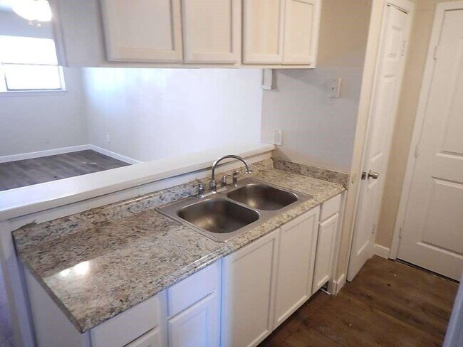 Building Photo - 11503 Bay Cedar Dr