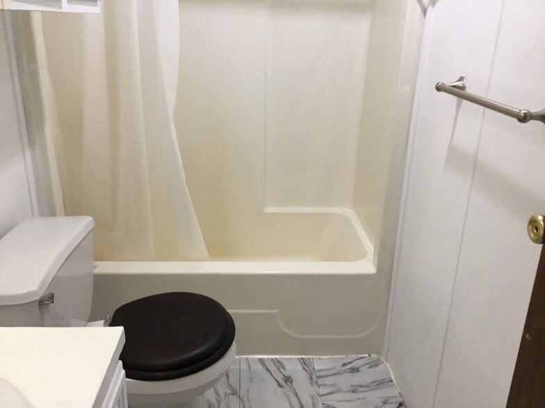 Building Photo - 5766 Sliker Hill Rd