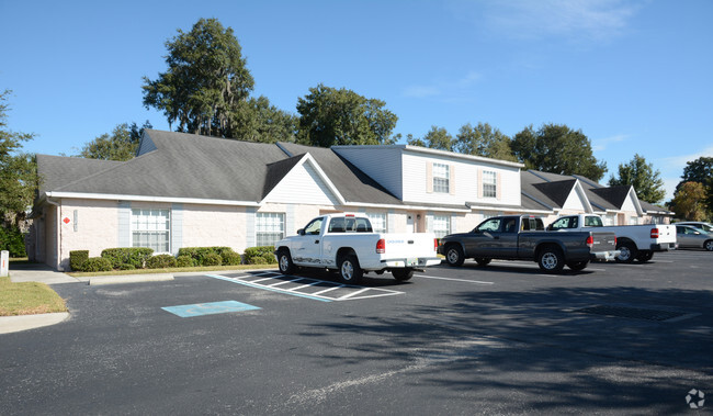 Building Photo - Landing Apartments