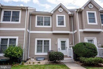 Building Photo - 7412 Tour Dr