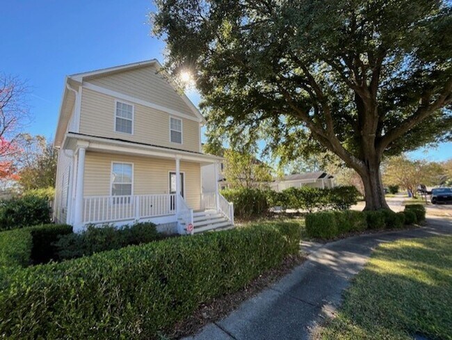 Building Photo - Lovely Home in the Love Grove subdivision!