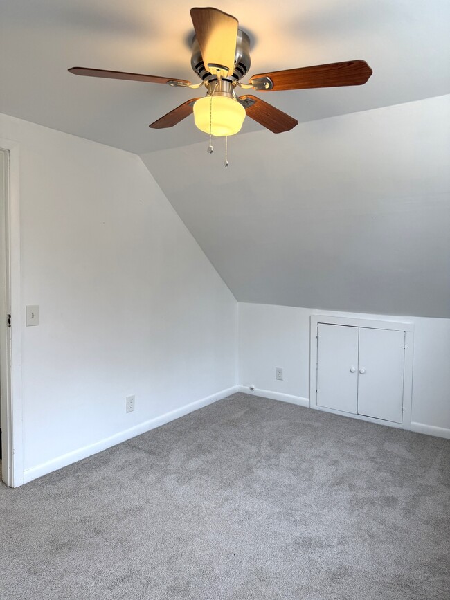 Building Photo - 432 Pepper St