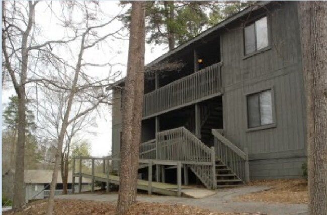 Primary Photo - 2 BEDROOM/ 2 BATH APARTMENT
