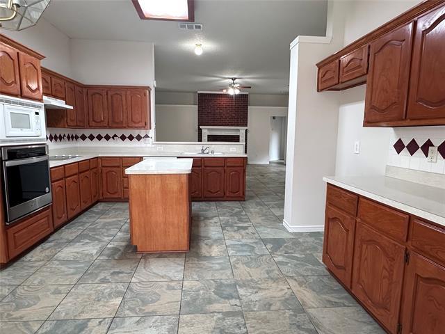 Building Photo - 2514 Chapel Hill Dr