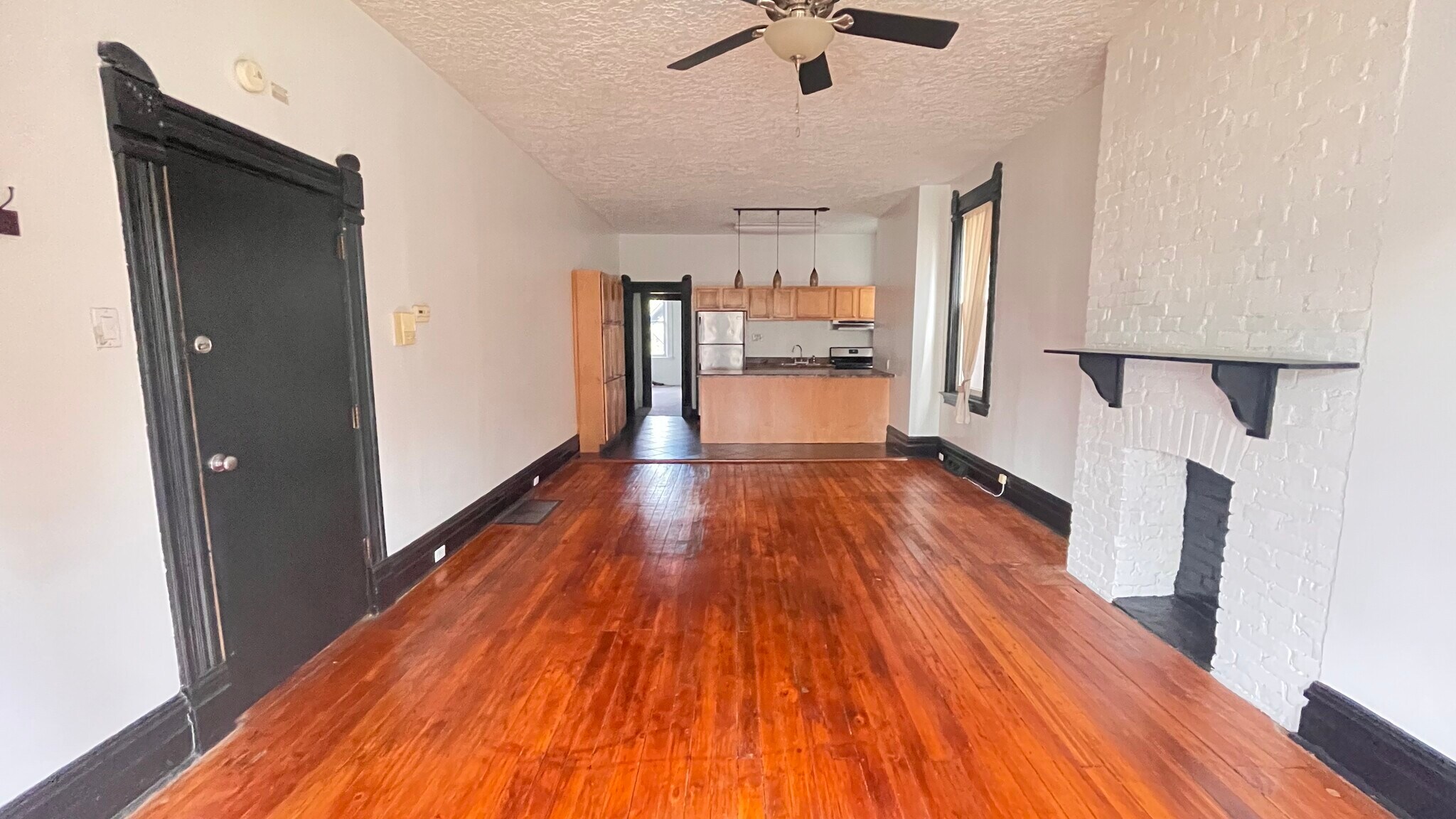 Building Photo - 625 S Negley Ave