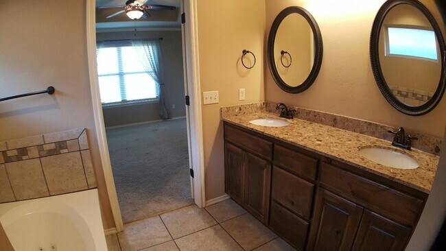 Building Photo - 7041 Cherokee Crossing West