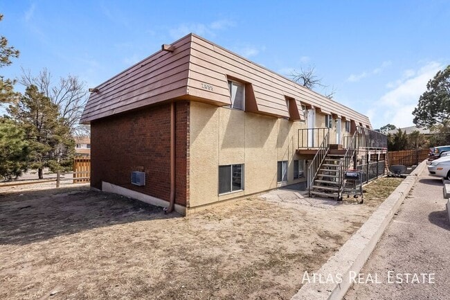 Building Photo - 2855 W Montebello-4