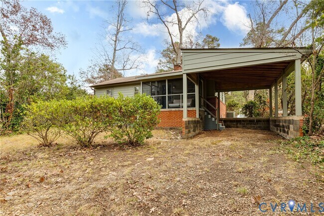 Building Photo - 3342 Grandview Dr