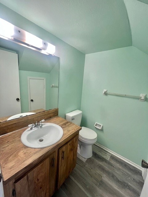 Building Photo - 1849 Bough Ave