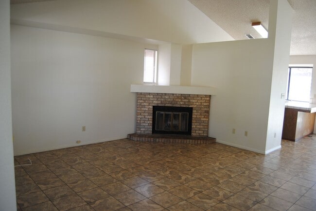 Building Photo - 9401 Coulter Ct