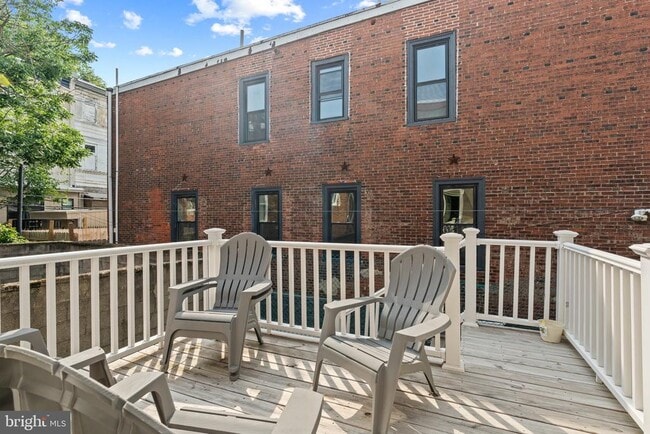 Building Photo - 4928 Florence Ave