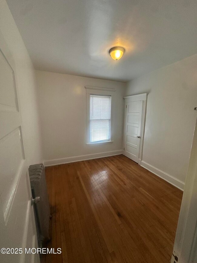 Building Photo - 104 Welton St