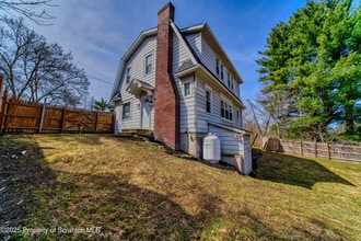 Building Photo - 1332 Lacka Trl