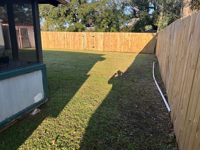 Building Photo - 1534 Delta Dr