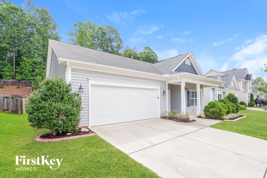 Building Photo - 214 Lakemont Dr