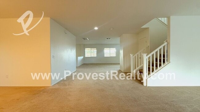 Building Photo - 9640 Peridot Ave