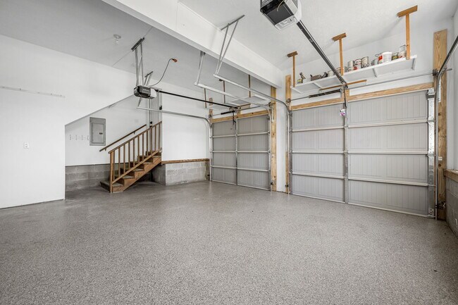 Building Photo - 421 Essex Park Cir