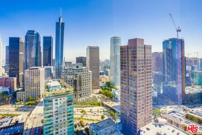 Building Photo - 1100 Wilshire Blvd