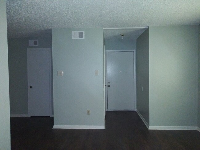 Building Photo - 518 Cypress St