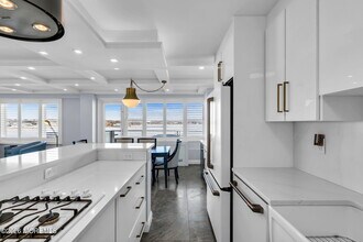 Building Photo - 28 Riverside Ave