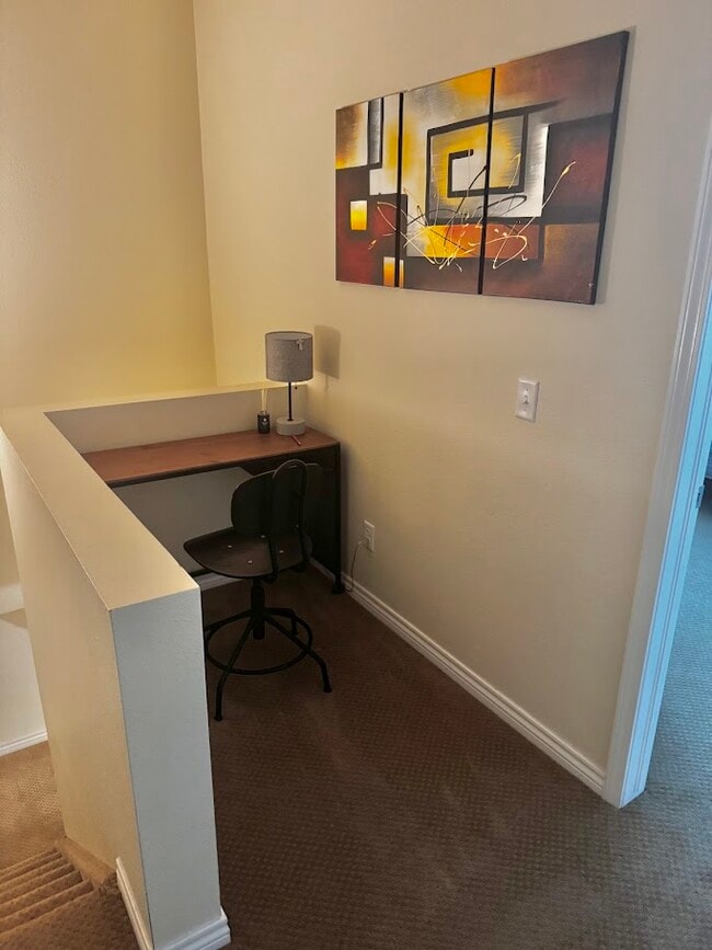 Building Photo - 6544 Range Overlook Heights