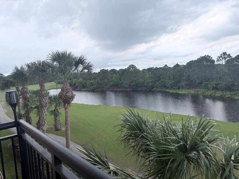 Building Photo - 4190 Gator Greens Way