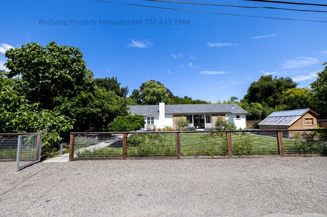 Building Photo - 13846 Village Ave