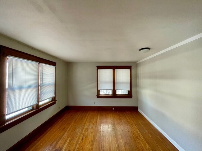 Building Photo - 1501 S Spring St