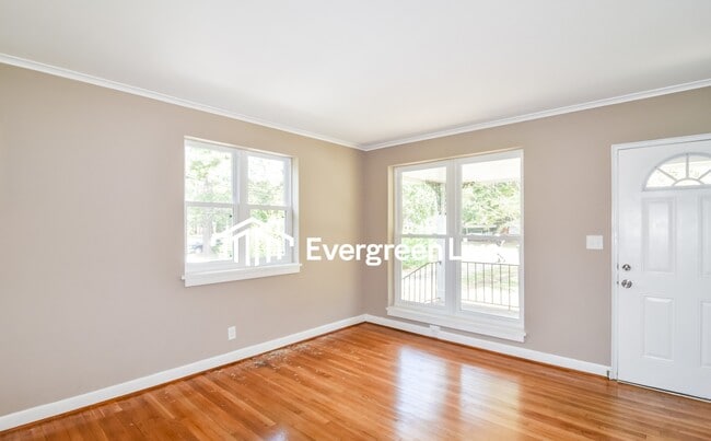 Building Photo - 3740 Dalraida Pkwy