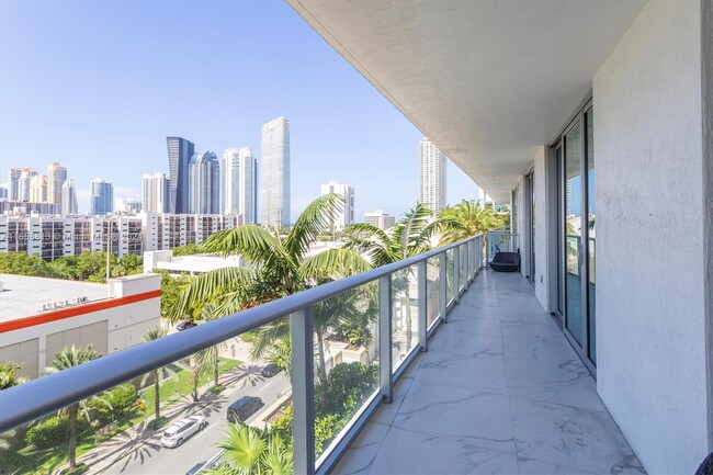 Building Photo - 330 Sunny Isles Blvd