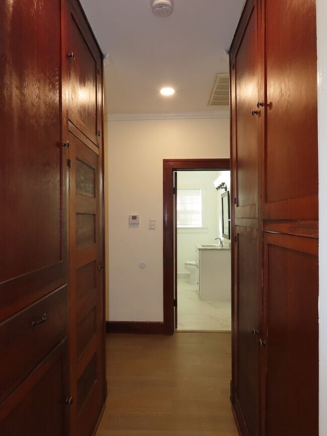 Building Photo - Newly Renovated 2 Bedroom, 1 Bathroom Cottage w/ Large Backyard! Storage Building