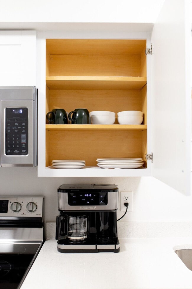 Building Photo - 619 Jack Stephens Dr