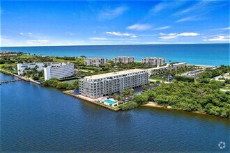 Building Photo - 2560 S Ocean Blvd
